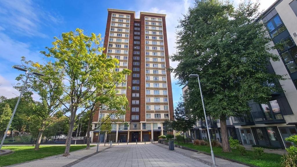 Cosy 2-Bedroom Flat In Finsbury Park, Modern, Convenient & Close To Central London! Zewnętrze zdjęcie